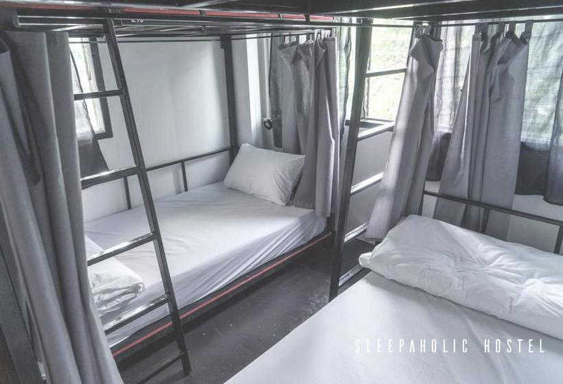 Sleepaholic Hostel