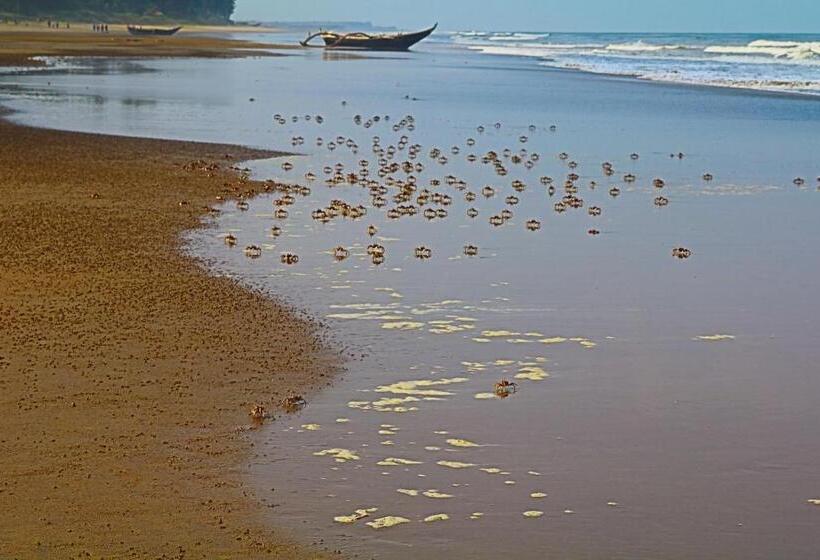 Athaang Beach Resort