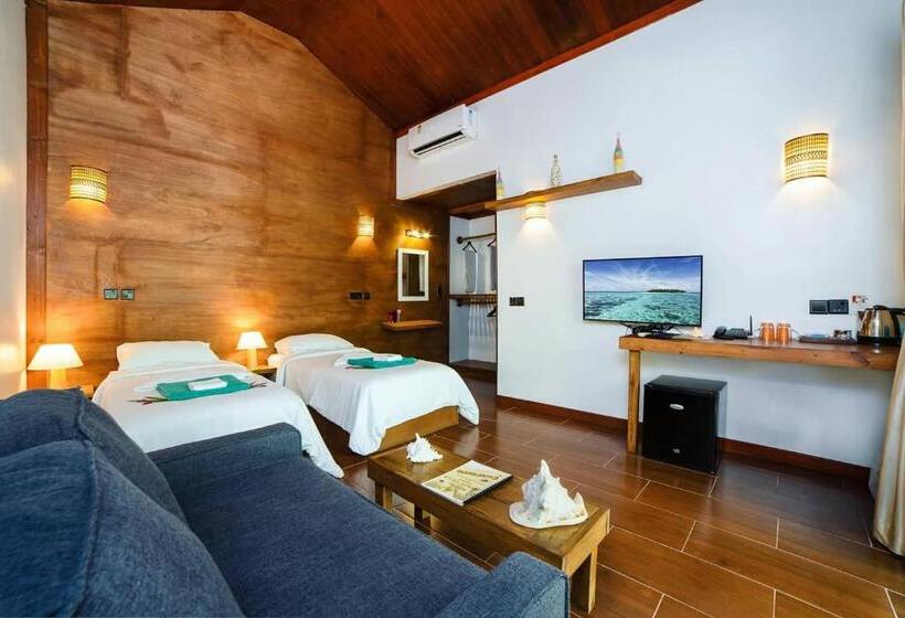 تختخواب و صبحانه Beach Villa Ukulhas