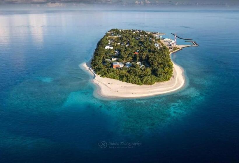 تختخواب و صبحانه Beach Villa Ukulhas