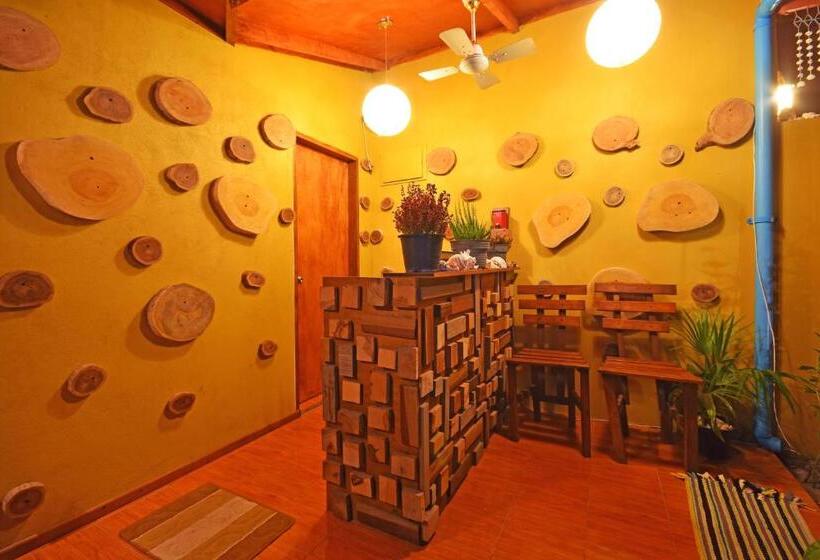 تختخواب و صبحانه Beach Villa Ukulhas