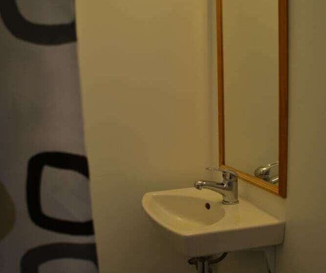 تختخواب و صبحانه Dalakot Búdardal