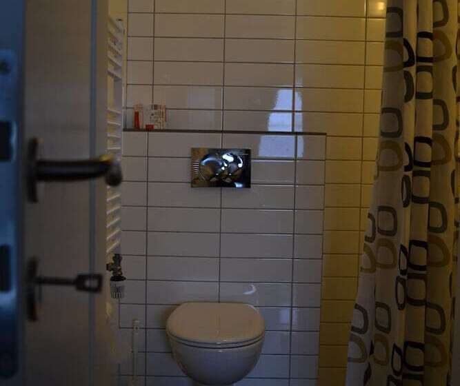 تختخواب و صبحانه Dalakot Búdardal