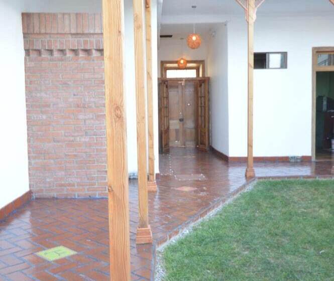 مبيت وإفطار Esquina Elquina Hostal