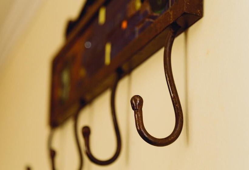 مبيت وإفطار Esquina Elquina Hostal