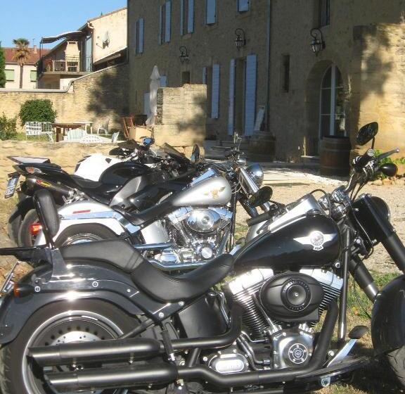 مبيت وإفطار Mas Du Puits