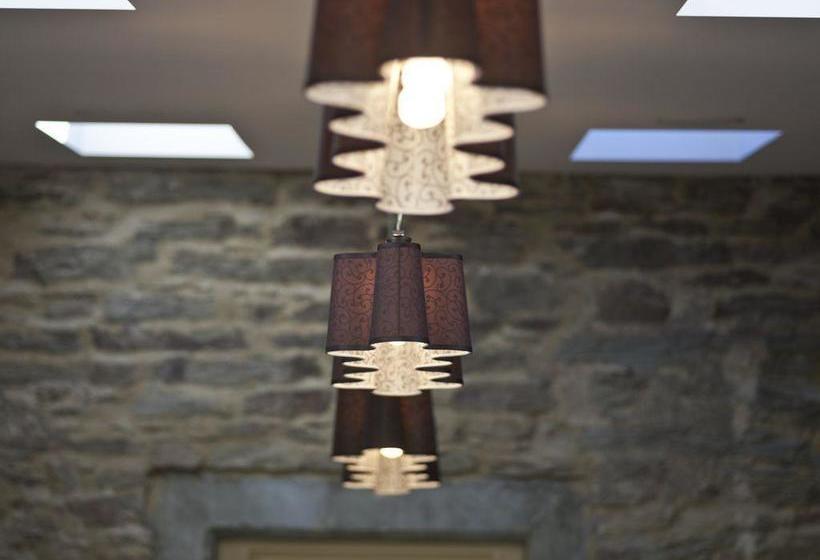 민박 Pitches Store