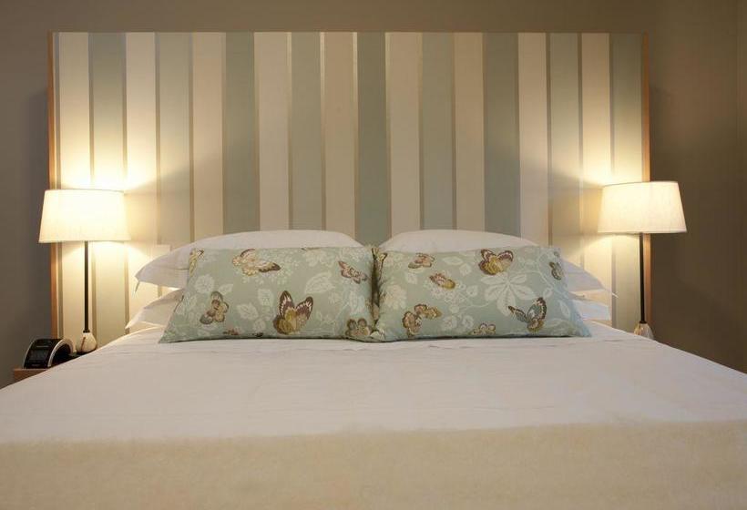 민박 Pitches Store