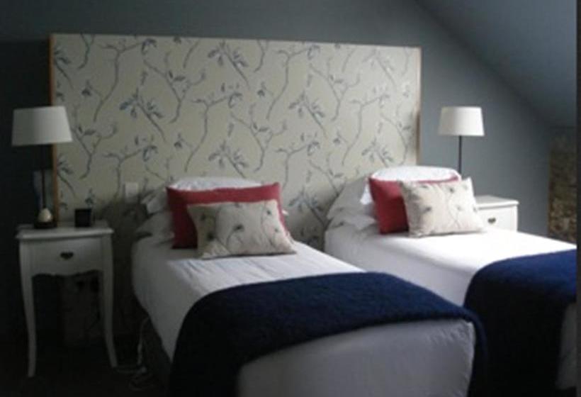 민박 Pitches Store