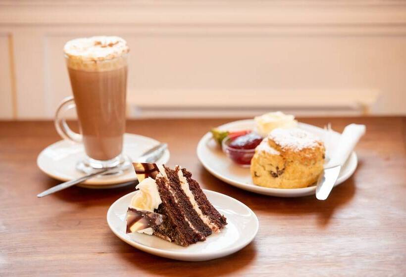 住宿加早餐  The Family Tree