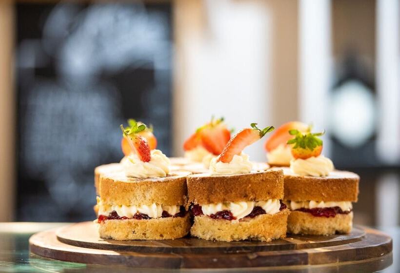 住宿加早餐  The Family Tree