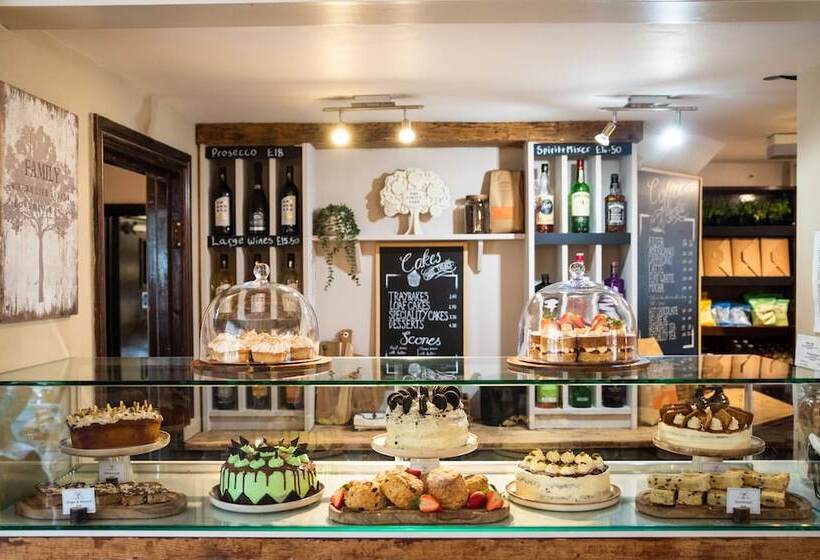 住宿加早餐  The Family Tree