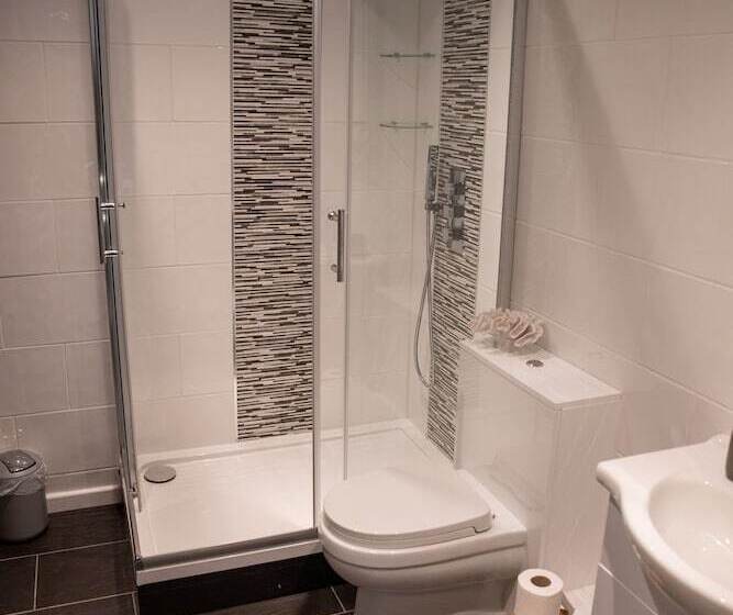 住宿加早餐  The Family Tree