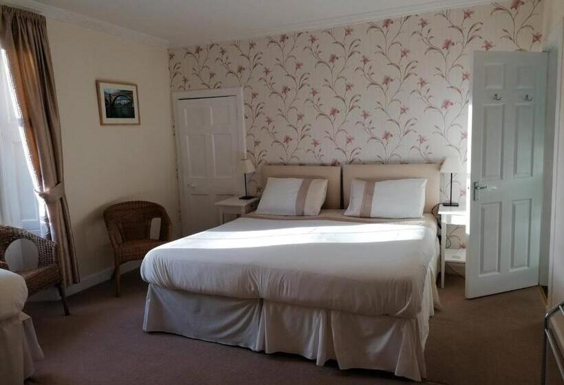 Broomfield House Bed And Breakfast