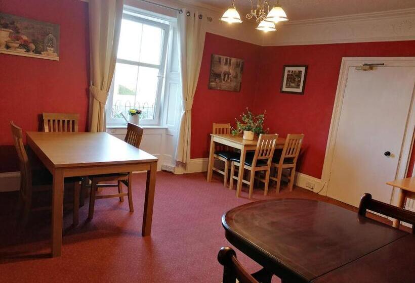 Broomfield House Bed And Breakfast