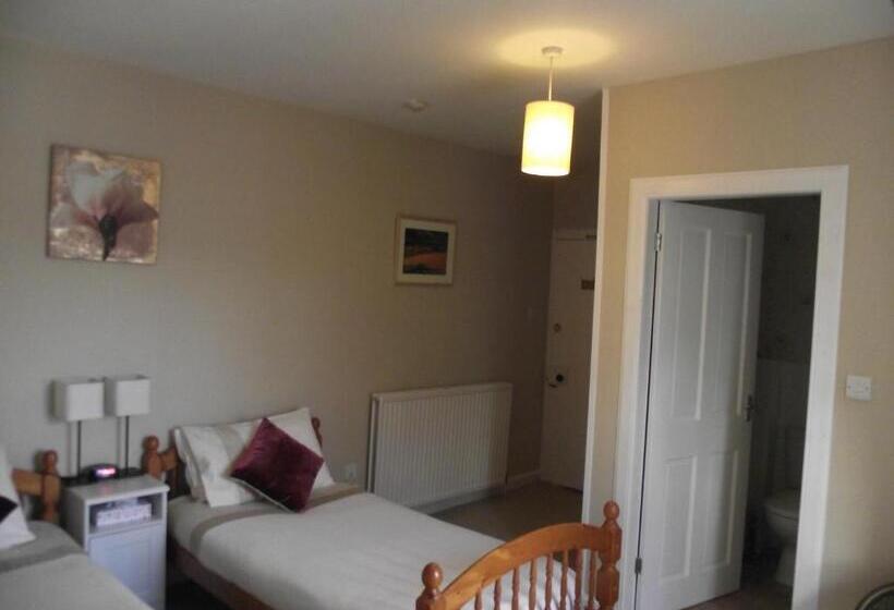 Broomfield House Bed And Breakfast