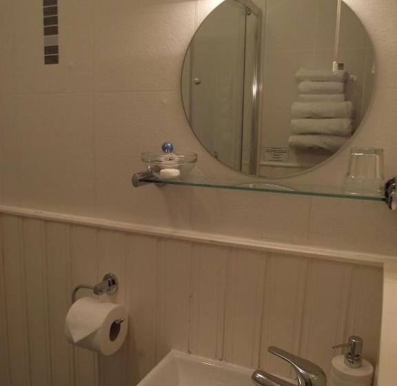 Broomfield House Bed And Breakfast