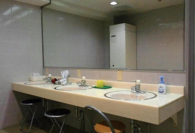 בית מלון כפרי Business  Ark Hekinan