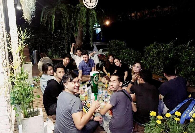 Early Bird Hostel Ayutthaya