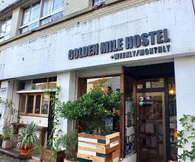 Guest House Golden Mile Hostel