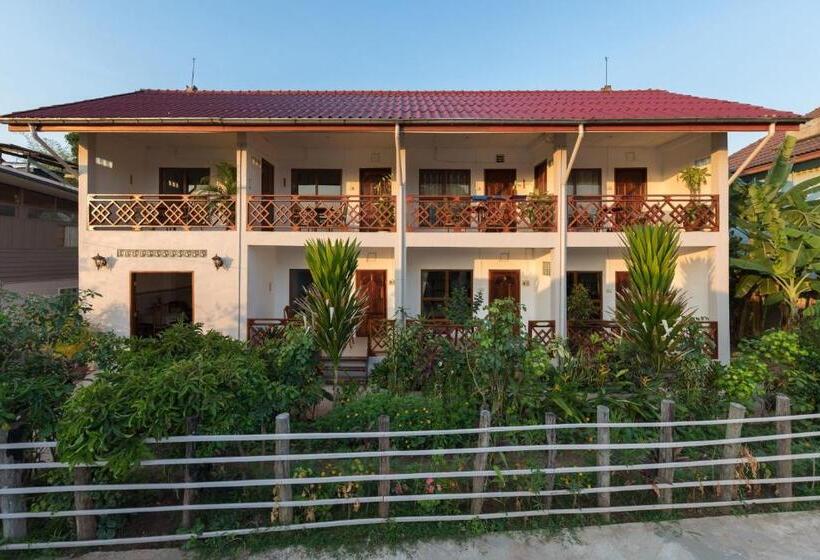 בית מלון כפרי Baba Guesthouse