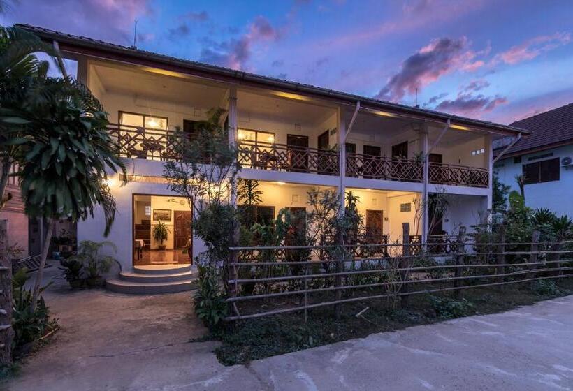 ホテル Baba Guesthouse