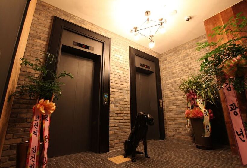 בית מלון כפרי Banwol