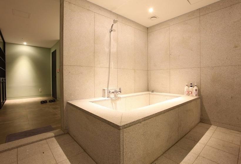 בית מלון כפרי Banwol