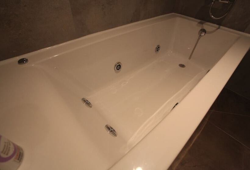 בית מלון כפרי Banwol