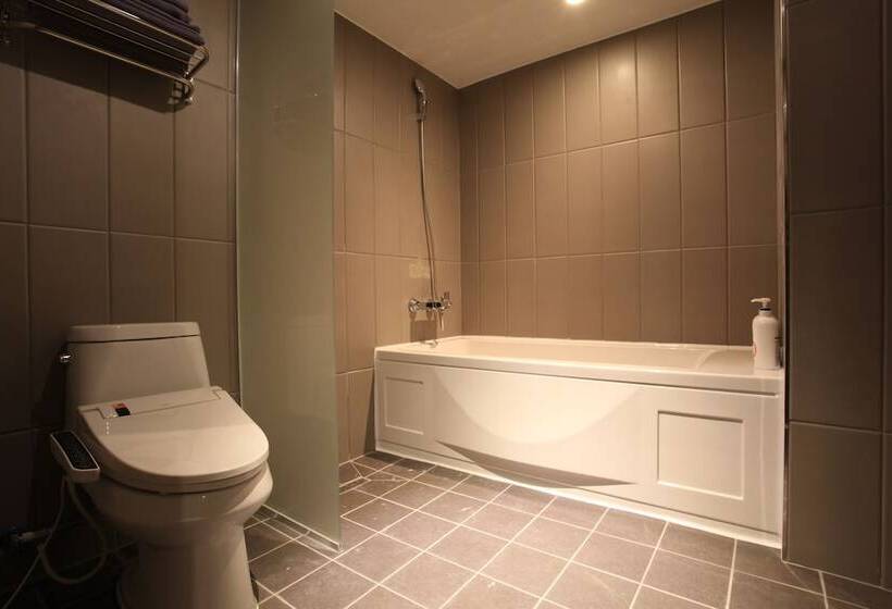 בית מלון כפרי Banwol