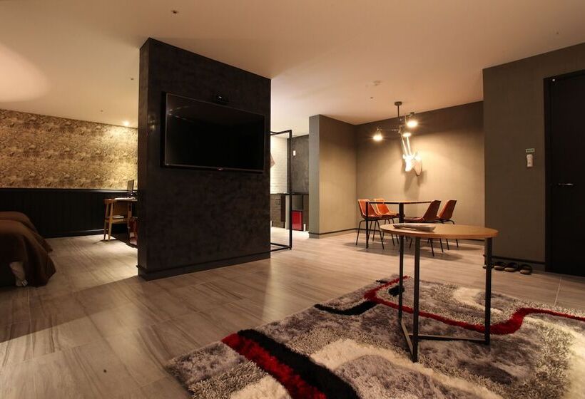 בית מלון כפרי Banwol