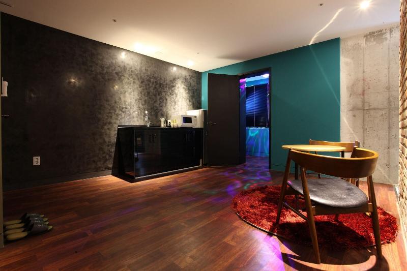 בית מלון כפרי Banwol