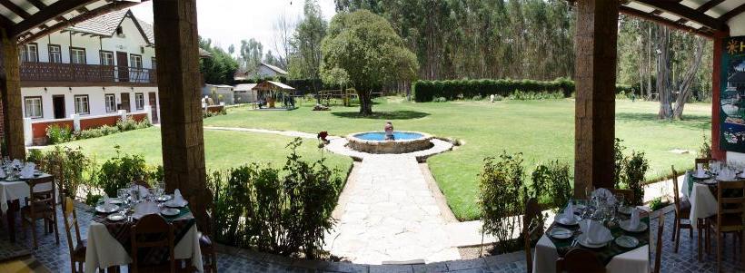 هتل Centro Vacacional Huaychulo