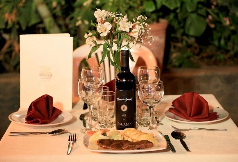 هتل De Turistas Abancay