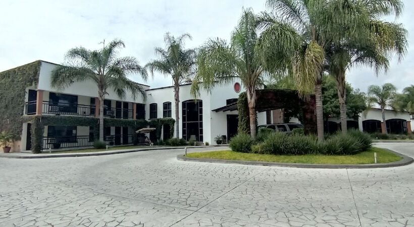 בית מלון כפרי Ejecutivo Aeropuerto