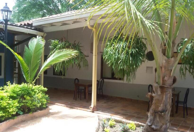 בית מלון כפרי El Tesoro