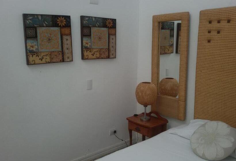 בית מלון כפרי El Tesoro