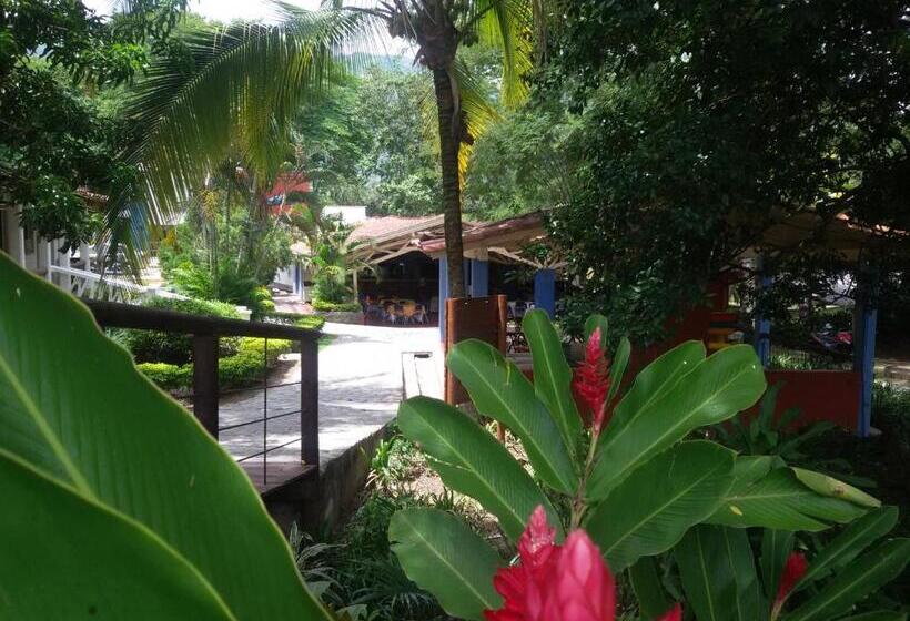 בית מלון כפרי El Tesoro