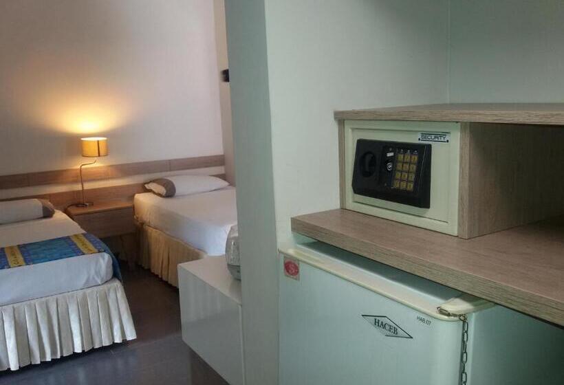 בית מלון כפרי El Tesoro