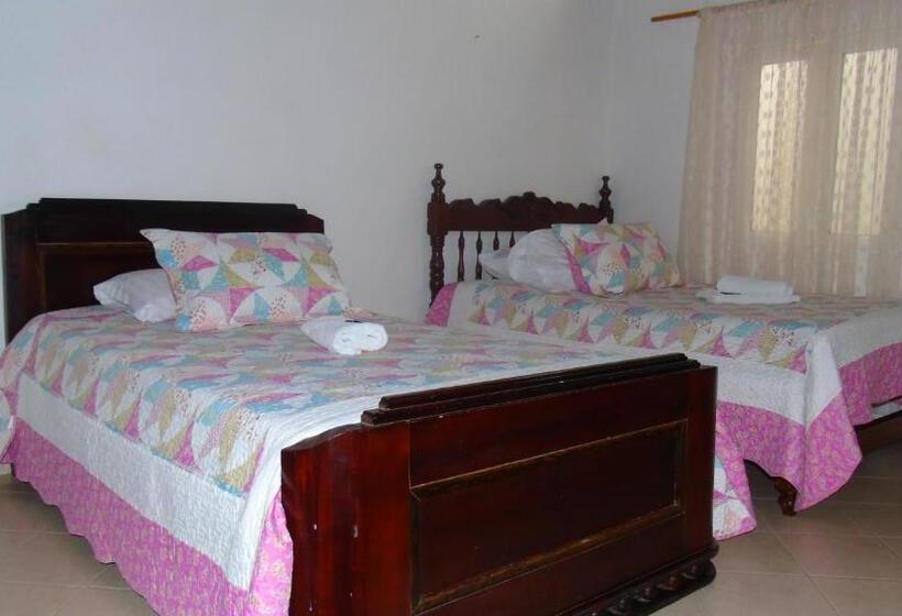 호텔 Europa Ecotours