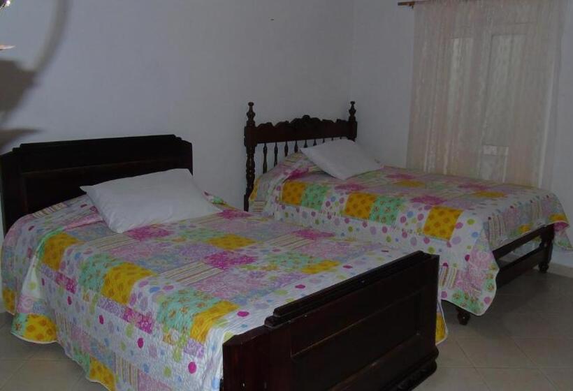 호텔 Europa Ecotours