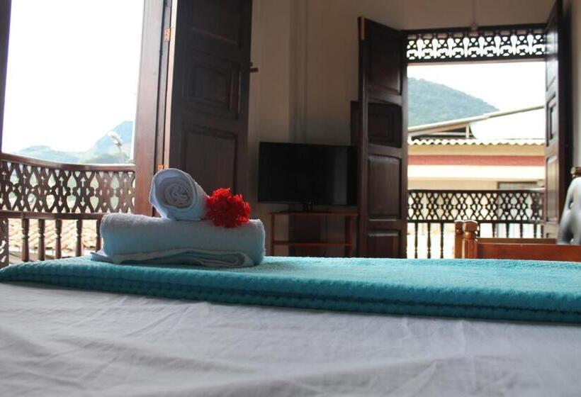 호텔 Europa Ecotours