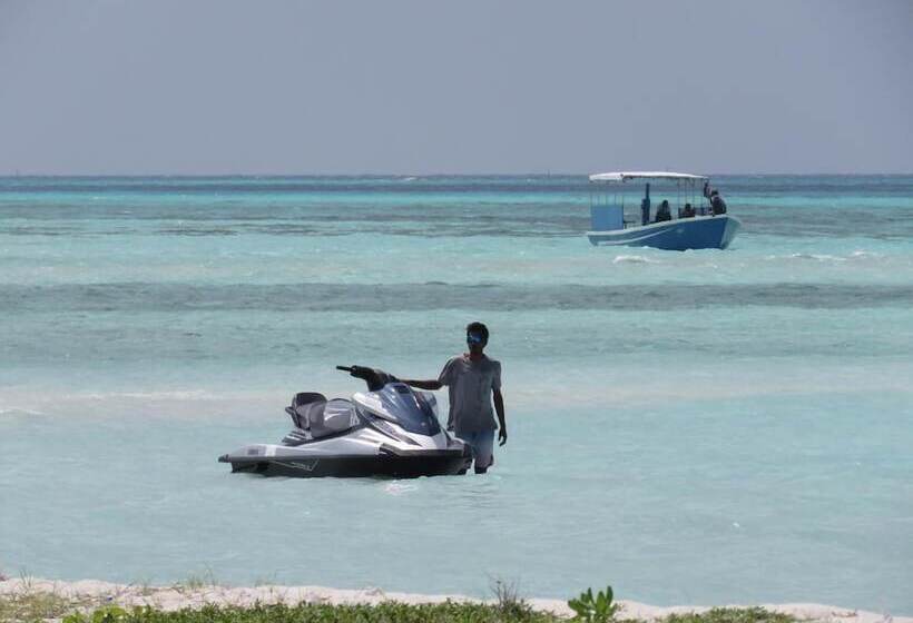 هتل Golhaa View Inn By Tes