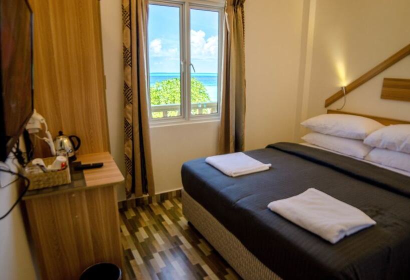 هتل Golhaa View Inn By Tes