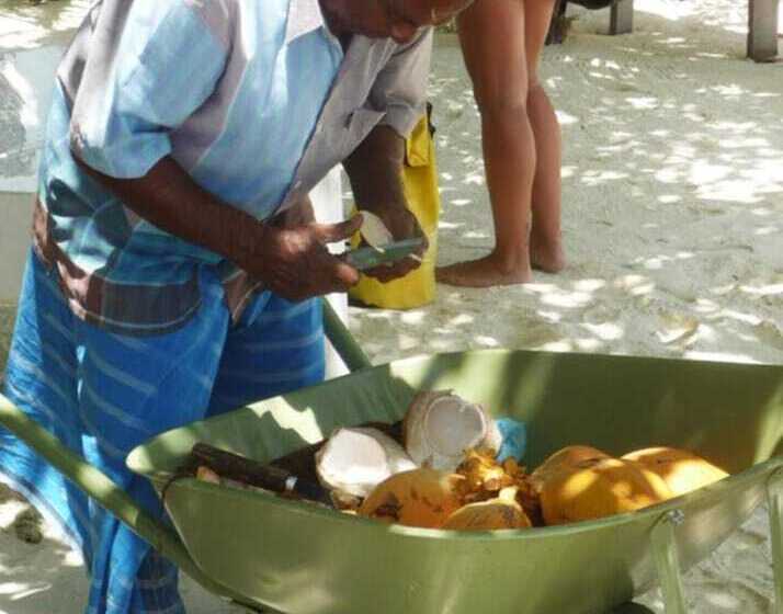 هتل Golhaa View Inn By Tes