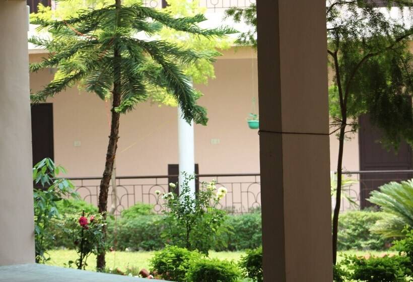 בית מלון כפרי Greenwood