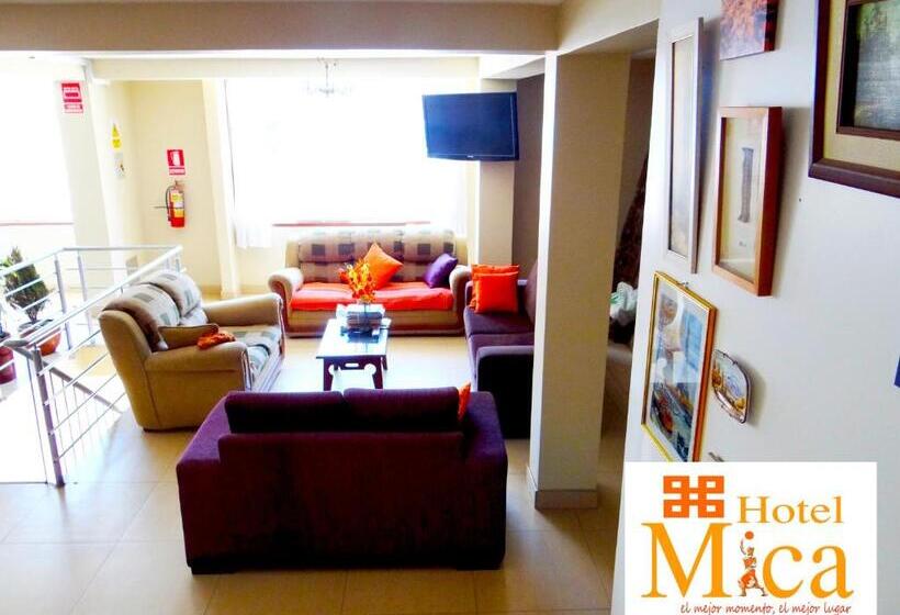 هتل Hostal Mica