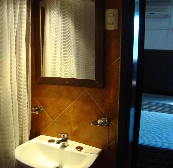 Отель Hostel San Gregorio