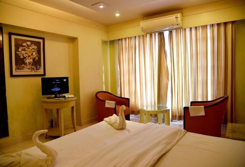 فندق Kohinoor Highway Resort