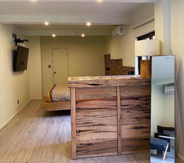 فندق La Petite France